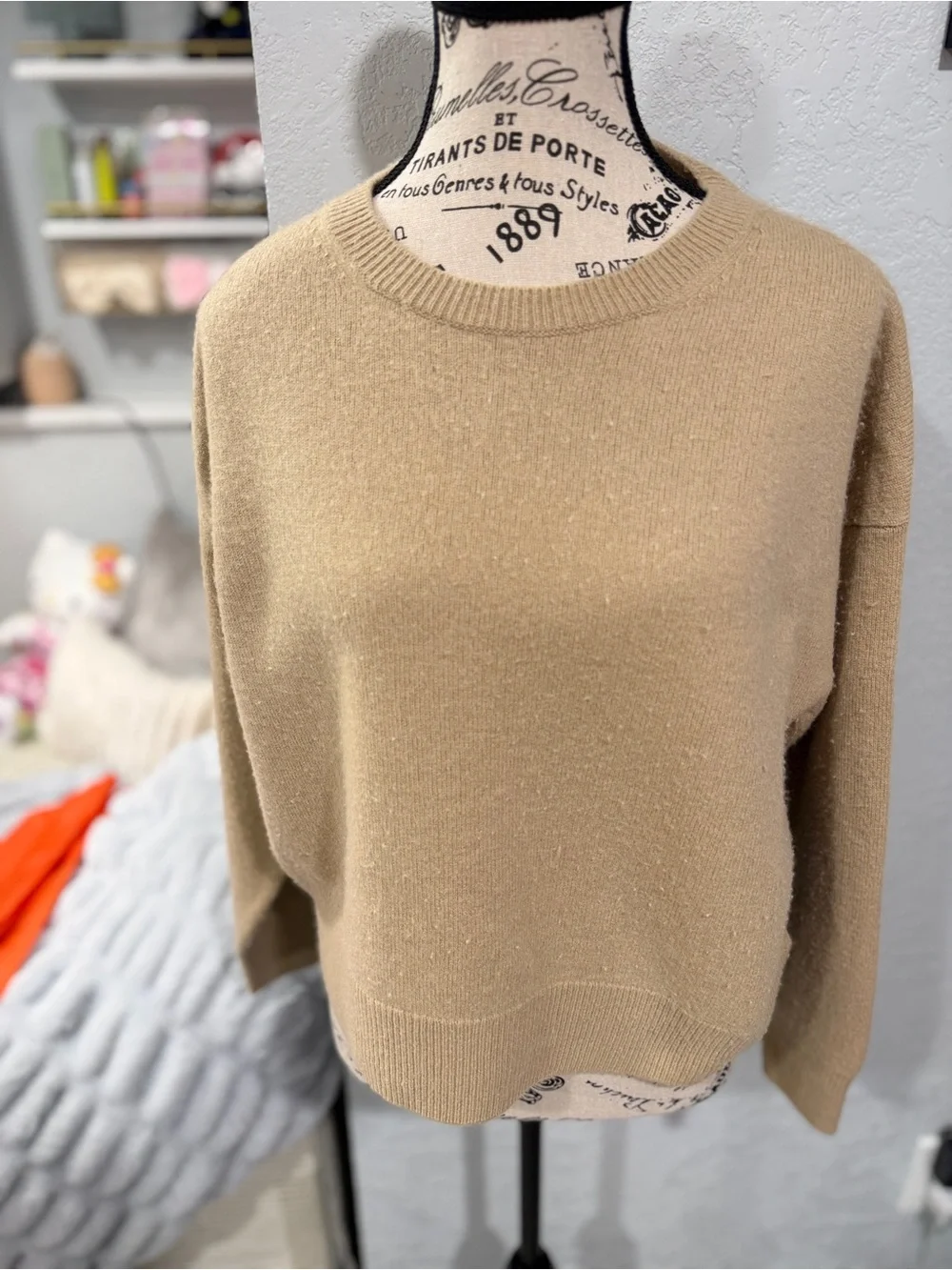 Athleta 80% Merino Wool 20% Cashmere Crewneck Sweater Tan Beige Size Large - Picture 2 of 7
